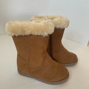 Toddler Girls CAT & JACK Fur lined Boots 9